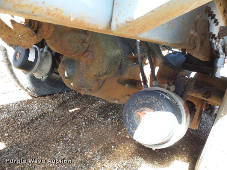 image for item DH9593 1987 International F2574 ready mix truck