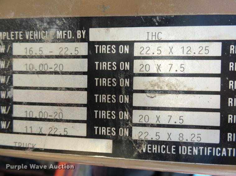 image for item DH9593 1987 International F2574 ready mix truck