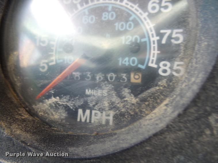 image for item DH9593 1987 International F2574 ready mix truck