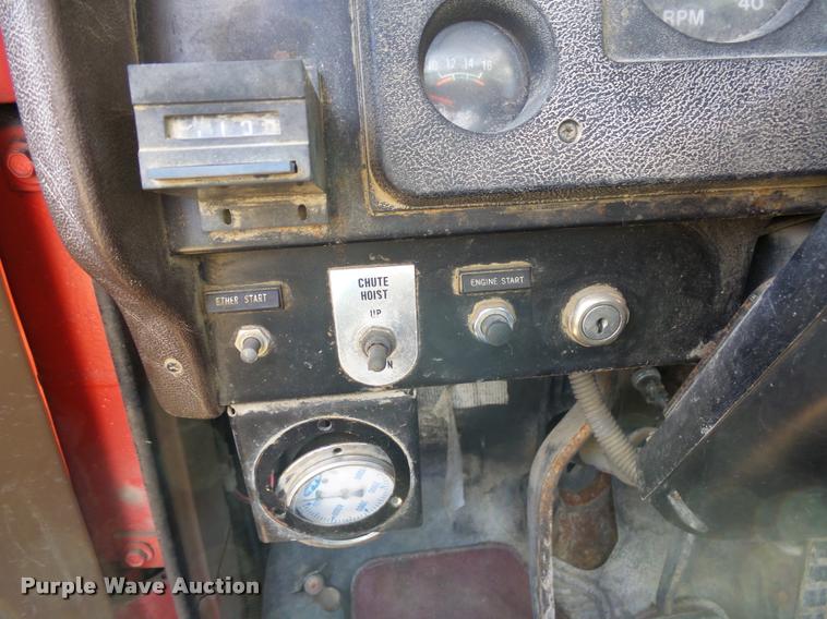 image for item DH9593 1987 International F2574 ready mix truck