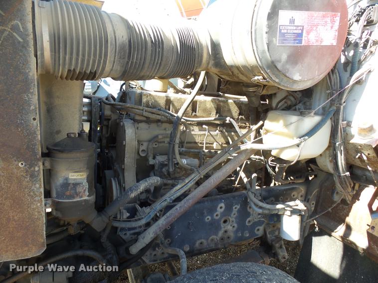 image for item DH9593 1987 International F2574 ready mix truck