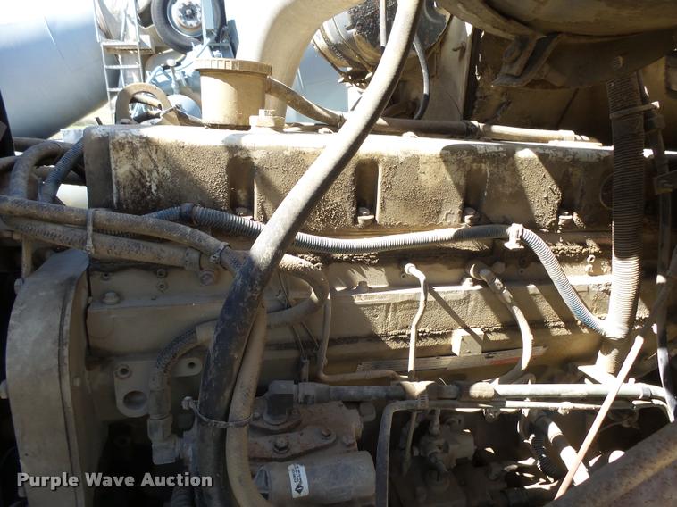 image for item DH9593 1987 International F2574 ready mix truck