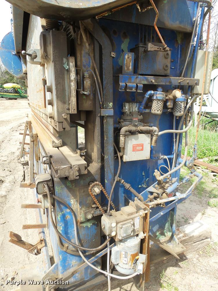 image for item DH9635 Ideas in Motion C-10 material bending press