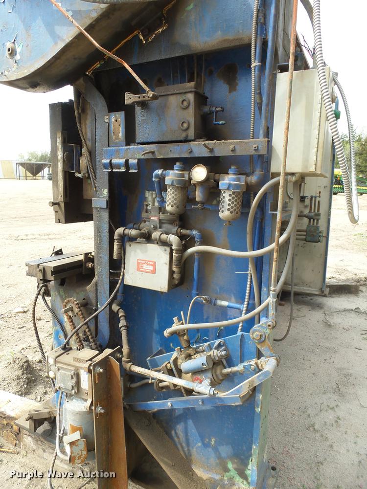 image for item DH9635 Ideas in Motion C-10 material bending press