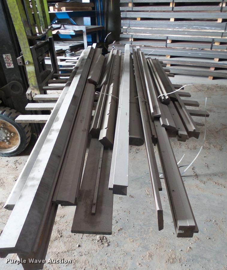 image for item DH9635 Ideas in Motion C-10 material bending press