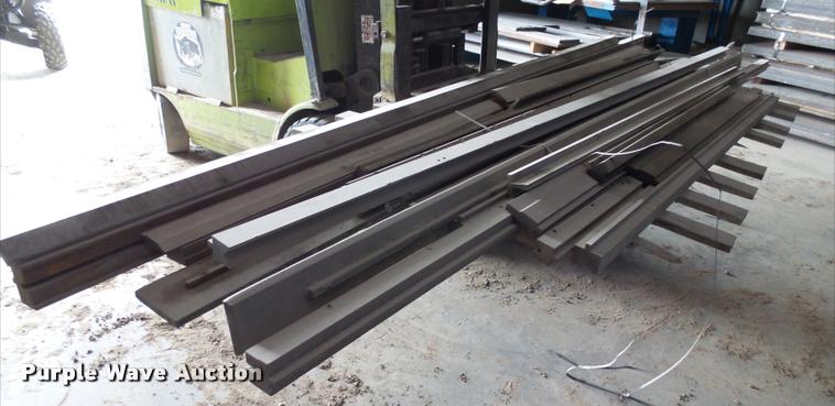 image for item DH9635 Ideas in Motion C-10 material bending press