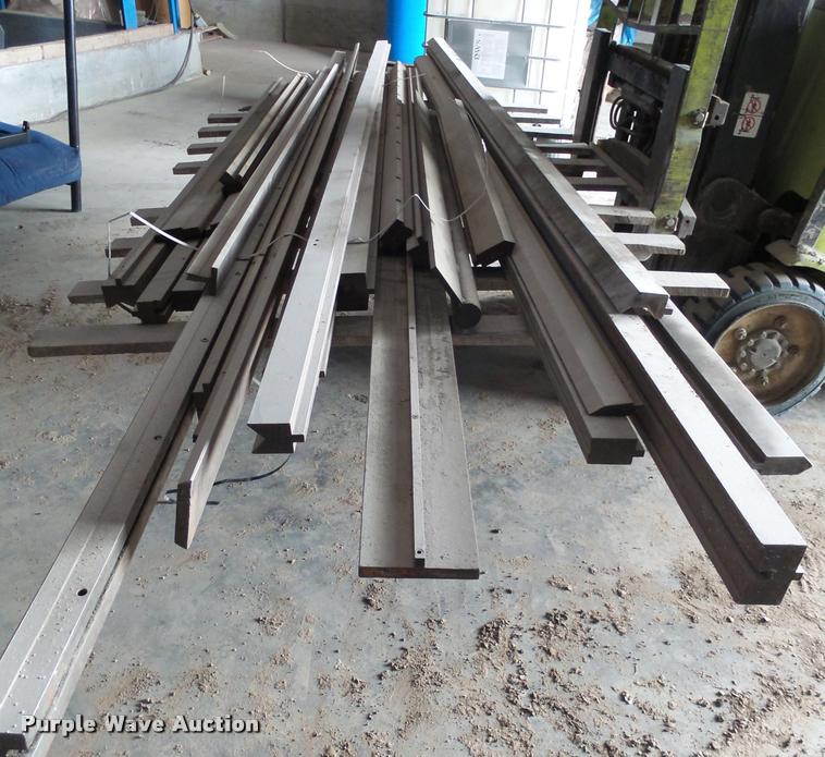 image for item DH9635 Ideas in Motion C-10 material bending press