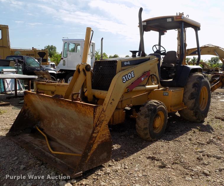 image for item DP9479 1999 John Deere 310E backhoe
