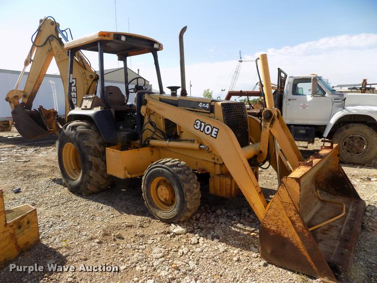 image for item DP9479 1999 John Deere 310E backhoe