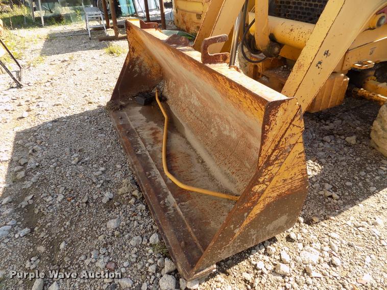 image for item DP9479 1999 John Deere 310E backhoe