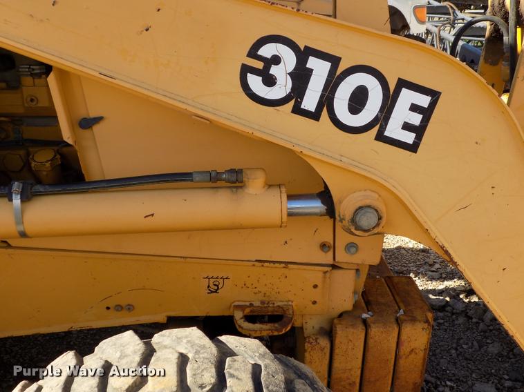 image for item DP9479 1999 John Deere 310E backhoe