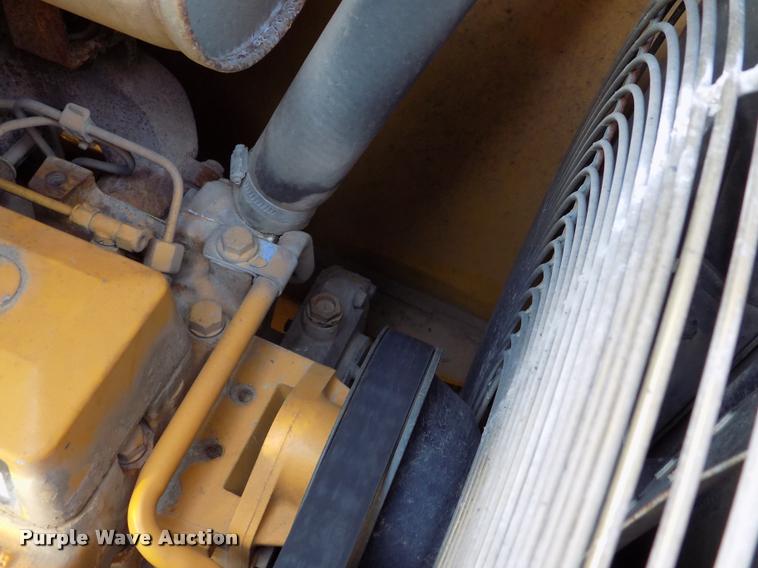 image for item DP9479 1999 John Deere 310E backhoe