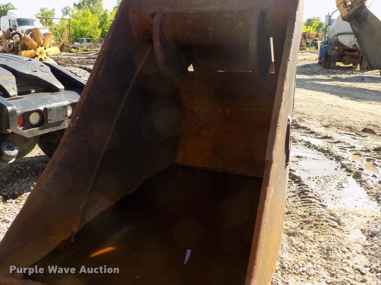 image for item DP9479 1999 John Deere 310E backhoe