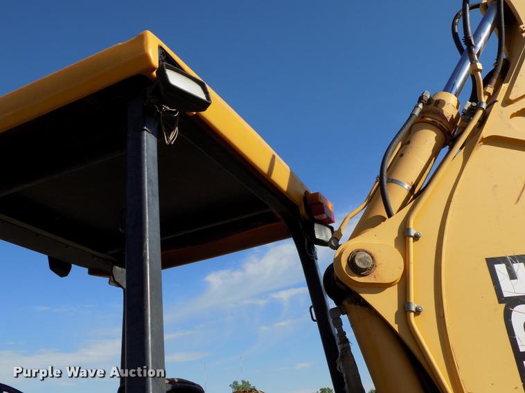 image for item DP9479 1999 John Deere 310E backhoe