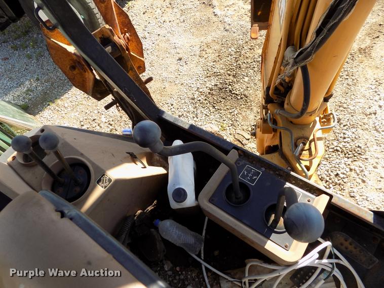 image for item DP9479 1999 John Deere 310E backhoe