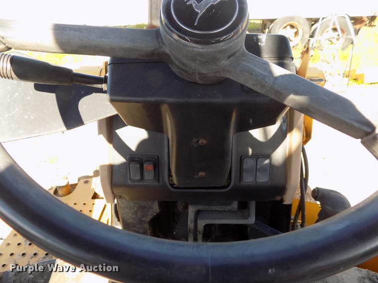 image for item DP9479 1999 John Deere 310E backhoe