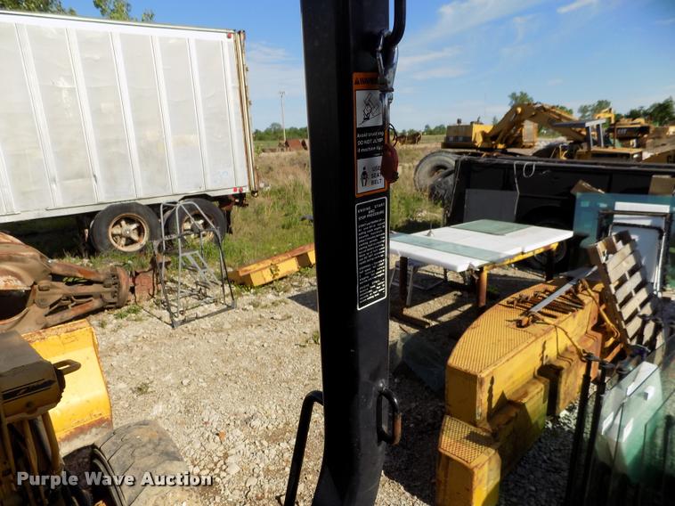 image for item DP9479 1999 John Deere 310E backhoe