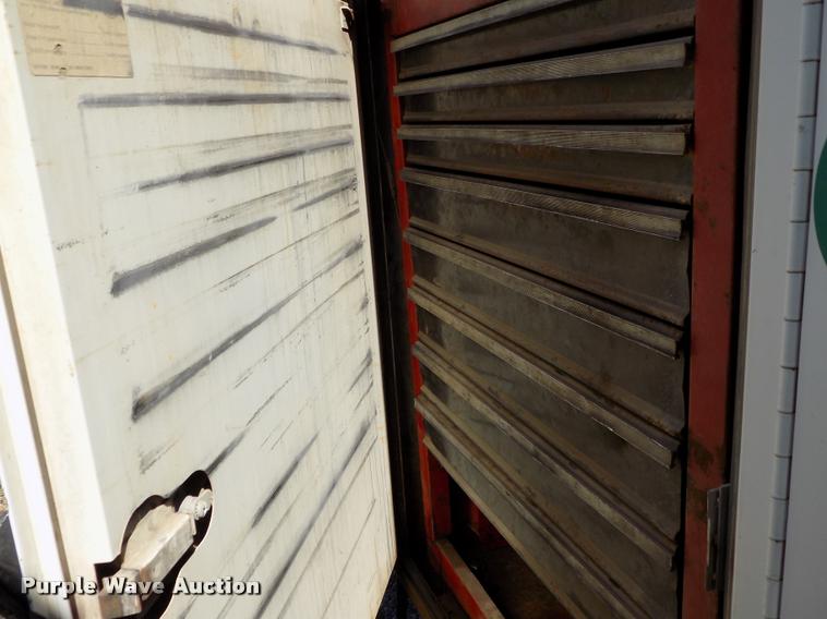 image for item DP9482 1989 International 2375 service truck