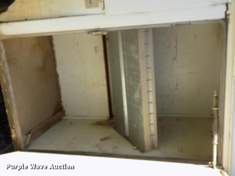 image for item DP9482 1989 International 2375 service truck