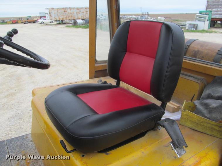 image for item J2520 Nissan UF03 forklift