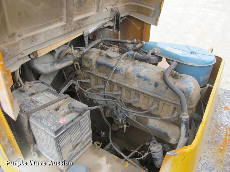 image for item J2520 Nissan UF03 forklift