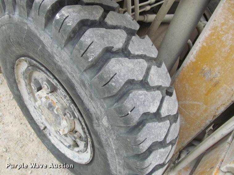 image for item J2520 Nissan UF03 forklift