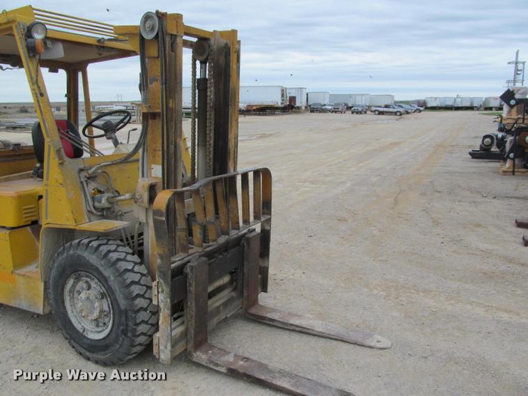 image for item J2520 Nissan UF03 forklift