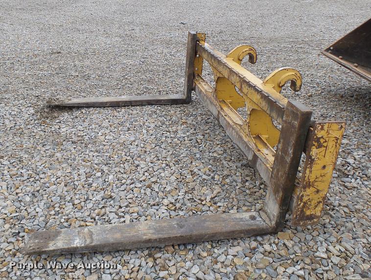 image for item K1897 2003 Komatsu WA180-3MC wheel loader