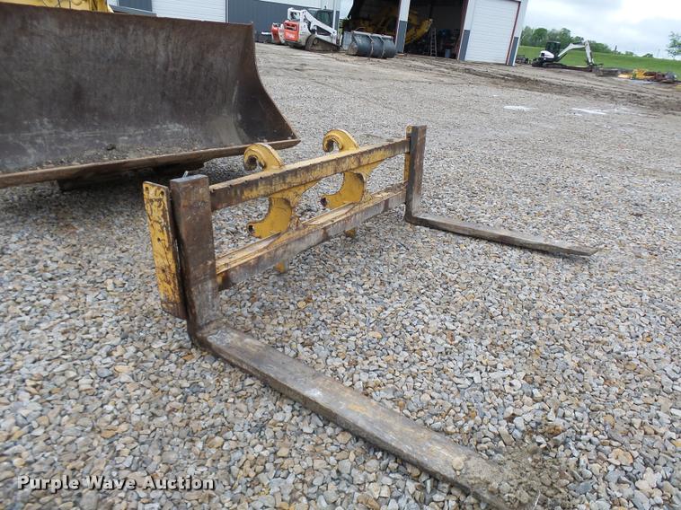 image for item K1897 2003 Komatsu WA180-3MC wheel loader