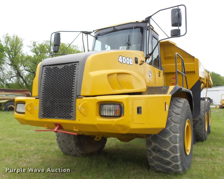 image for item K1898 2005 John Deere 400D haul truck