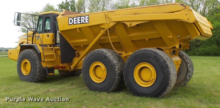 image for item K1898 2005 John Deere 400D haul truck