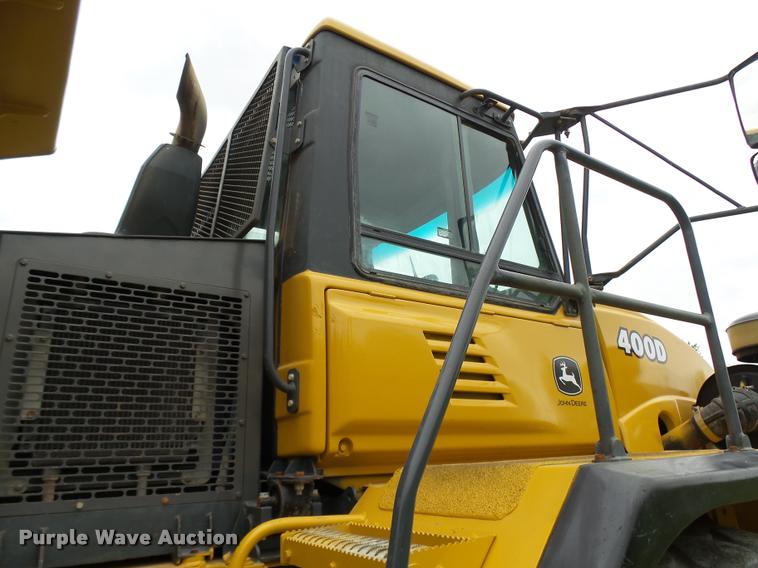 image for item K1898 2005 John Deere 400D haul truck