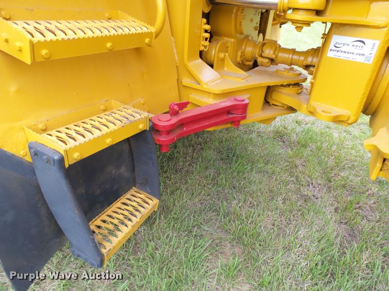 image for item K1898 2005 John Deere 400D haul truck