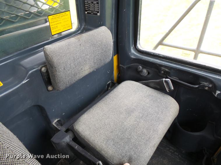 image for item K1898 2005 John Deere 400D haul truck