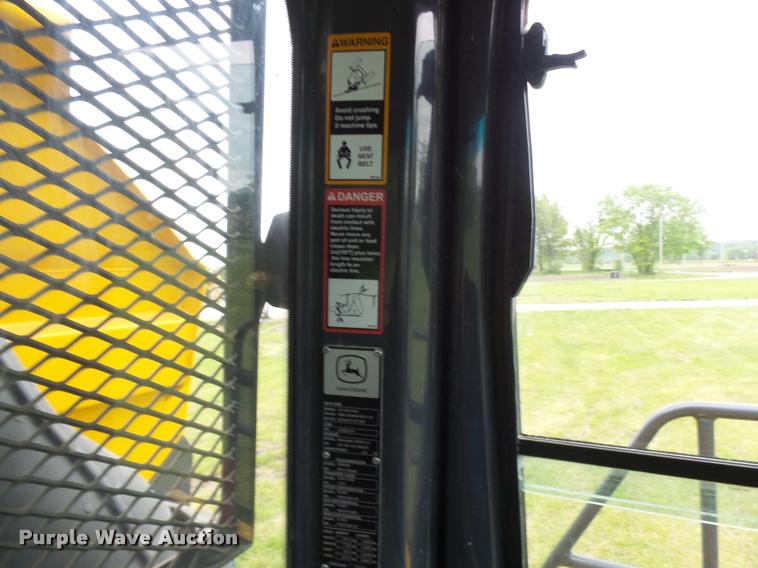 image for item K1898 2005 John Deere 400D haul truck