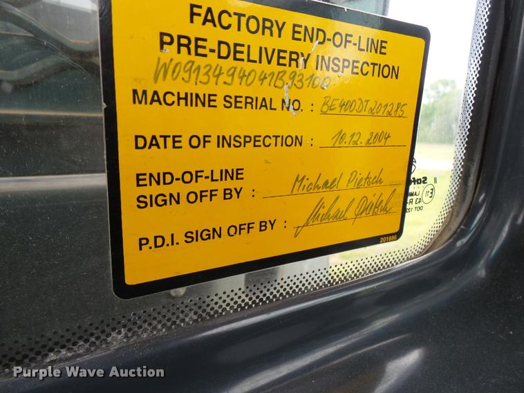 image for item K1898 2005 John Deere 400D haul truck