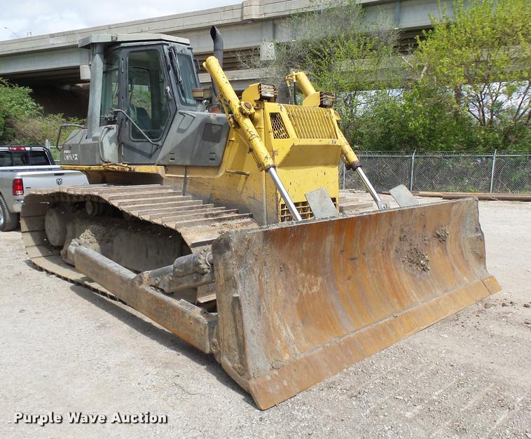 image for item K1903 1999 Komatsu D65PX-12 dozer