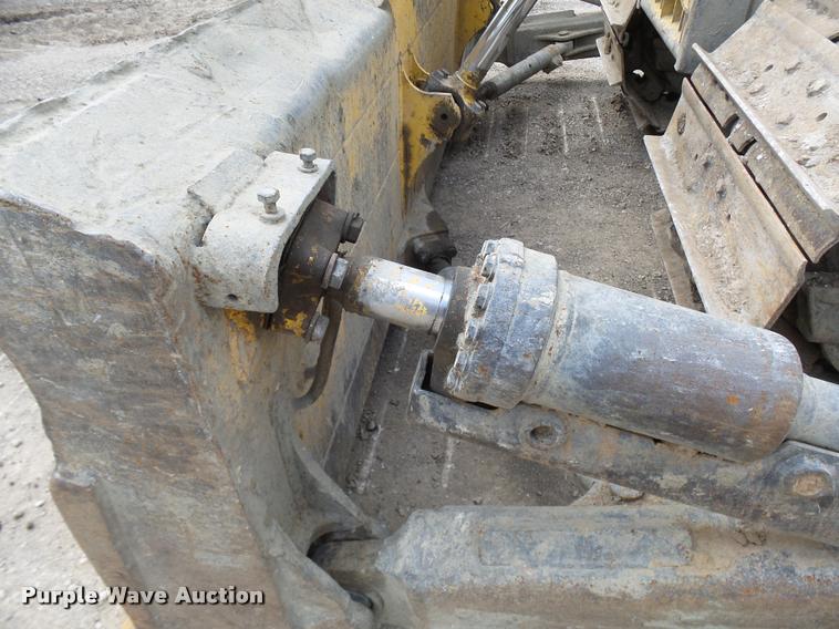 image for item K1903 1999 Komatsu D65PX-12 dozer