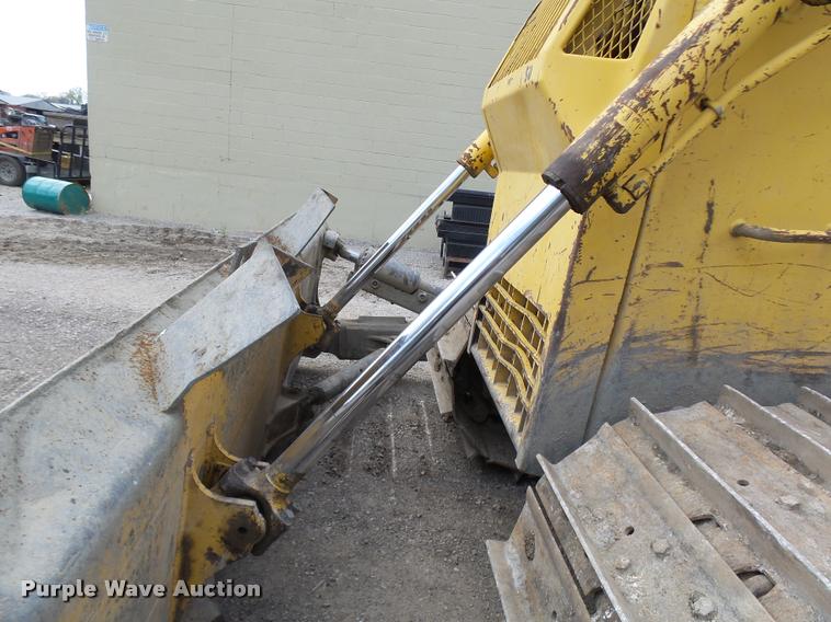 image for item K1903 1999 Komatsu D65PX-12 dozer