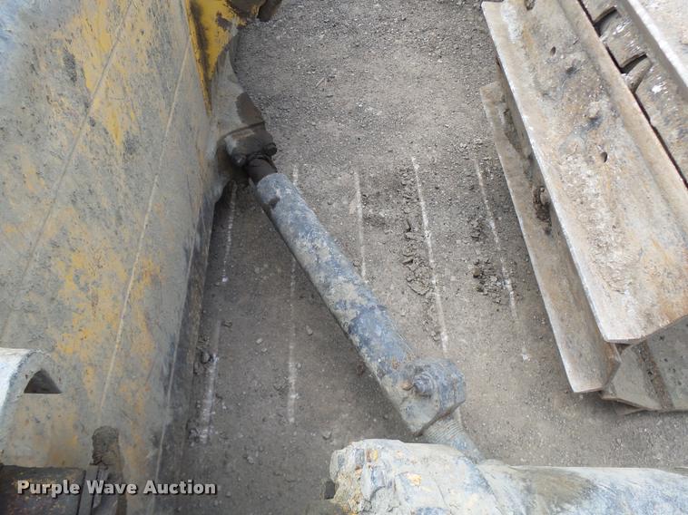 image for item K1903 1999 Komatsu D65PX-12 dozer