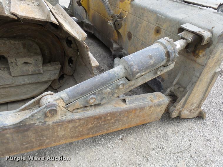 image for item K1903 1999 Komatsu D65PX-12 dozer