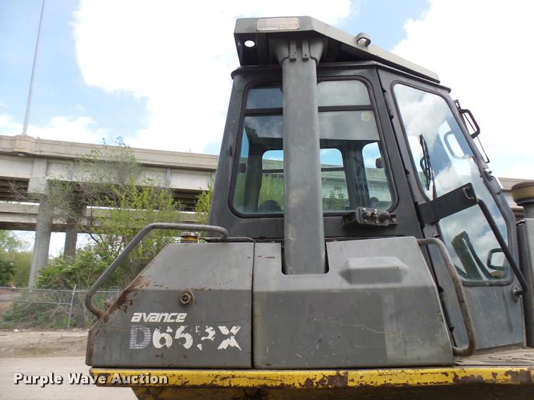 image for item K1903 1999 Komatsu D65PX-12 dozer
