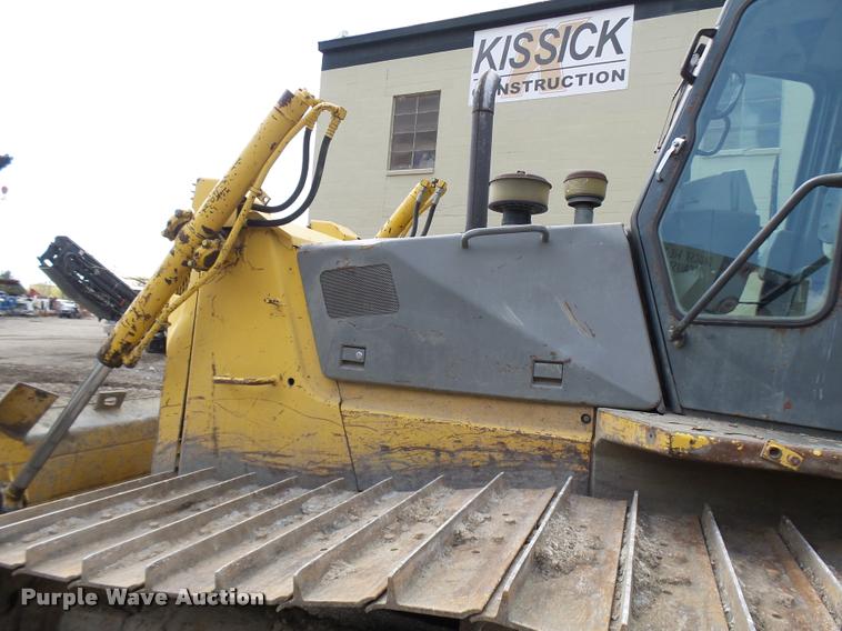 image for item K1903 1999 Komatsu D65PX-12 dozer