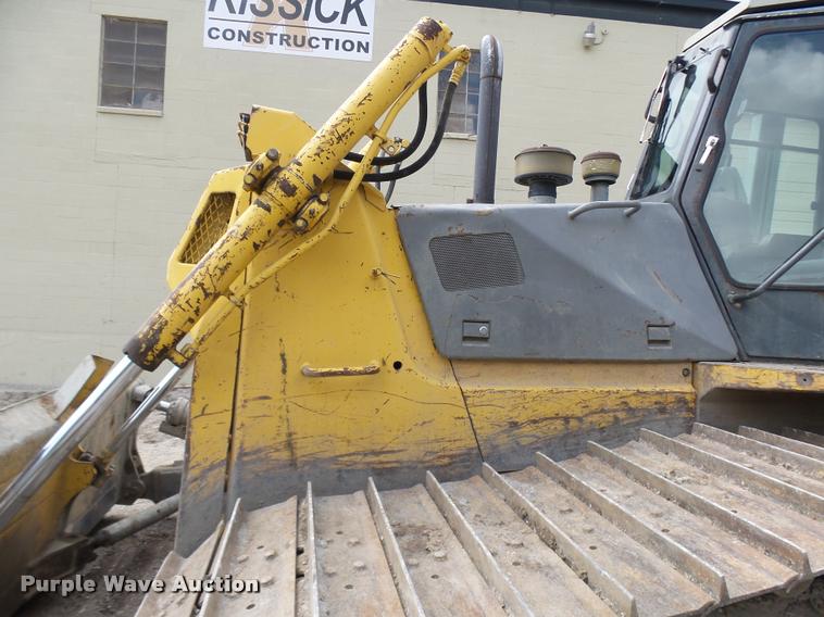 image for item K1903 1999 Komatsu D65PX-12 dozer