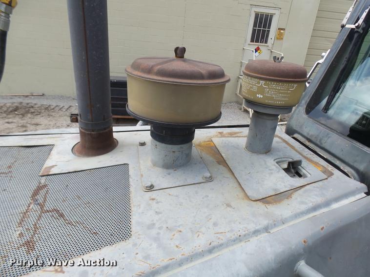 image for item K1903 1999 Komatsu D65PX-12 dozer