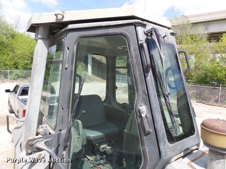 image for item K1903 1999 Komatsu D65PX-12 dozer