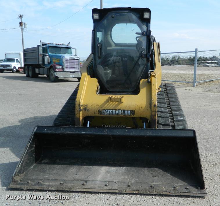 image for item K2575 2009 Caterpillar 279C skid steer