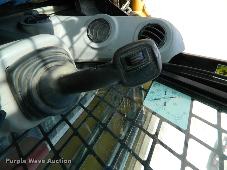 image for item K2575 2009 Caterpillar 279C skid steer