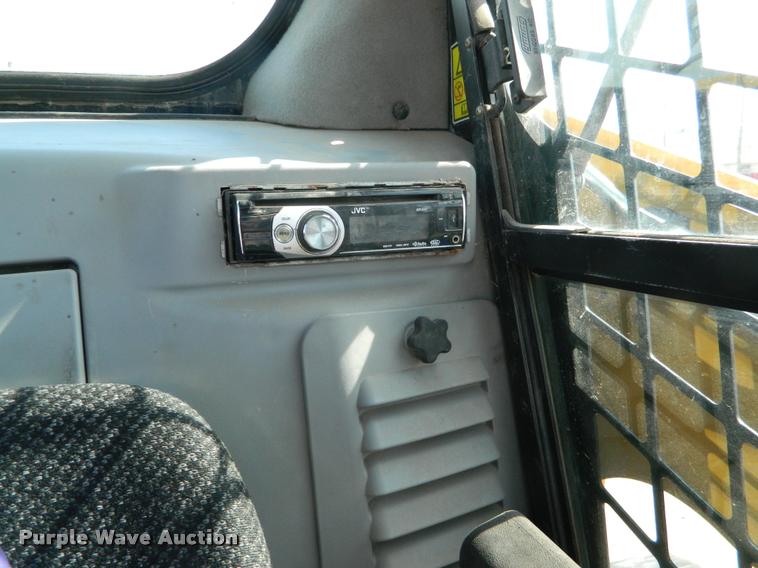 image for item K2575 2009 Caterpillar 279C skid steer