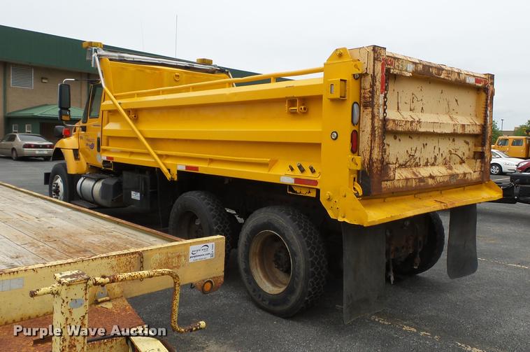 image for item K3278 2006 International 7400 dump truck